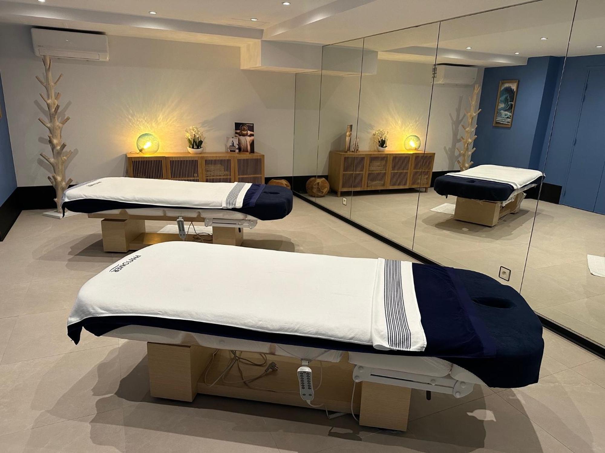 Le Manoir De La Poterie & Spa Cricquebœuf Екстериор снимка
